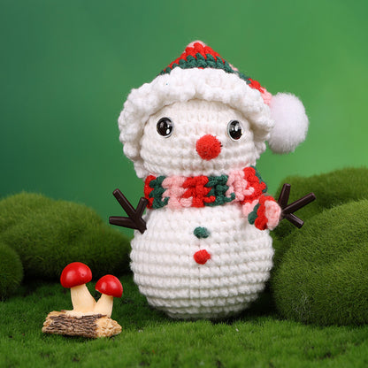 Handmade Crochet Christmas Snowman Plush Toy – Cute Holiday Amigurumi Doll